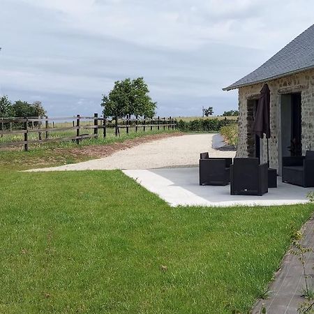 La Giraudiere Batisse Au Calme 2 A 4 Personnes Soulgé-sur-ouette Exterior foto